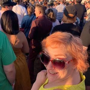 Meet your Posher, Pauline